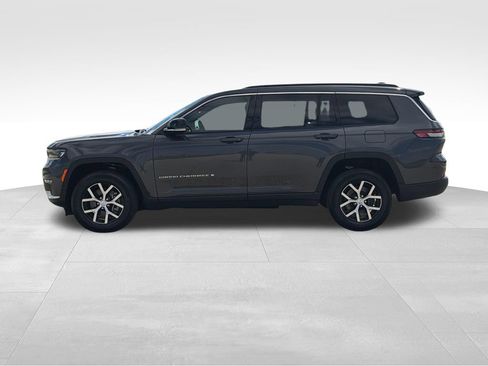 Used 2025 Jeep Grand Cherokee L Limited AWD/4WD image 26