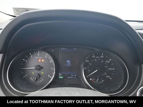 Used 2020 Nissan Rogue SV w/ Premium Package image 14