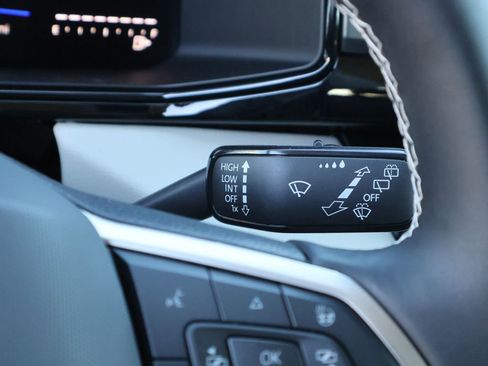 New 2026 Volkswagen Taos S image 33