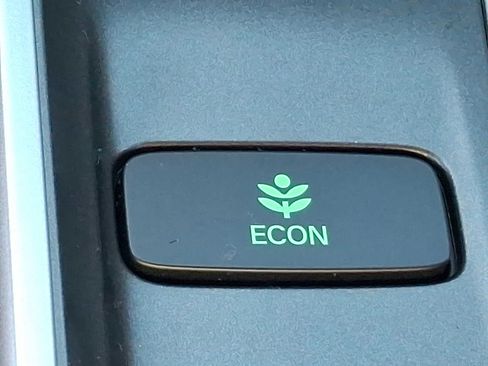 Used 2019 Honda Accord Sport image 25