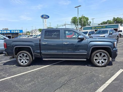Used 2018 GMC Sierra 1500 Denali w/ Denali Ultimate Package AWD/4WD image 7
