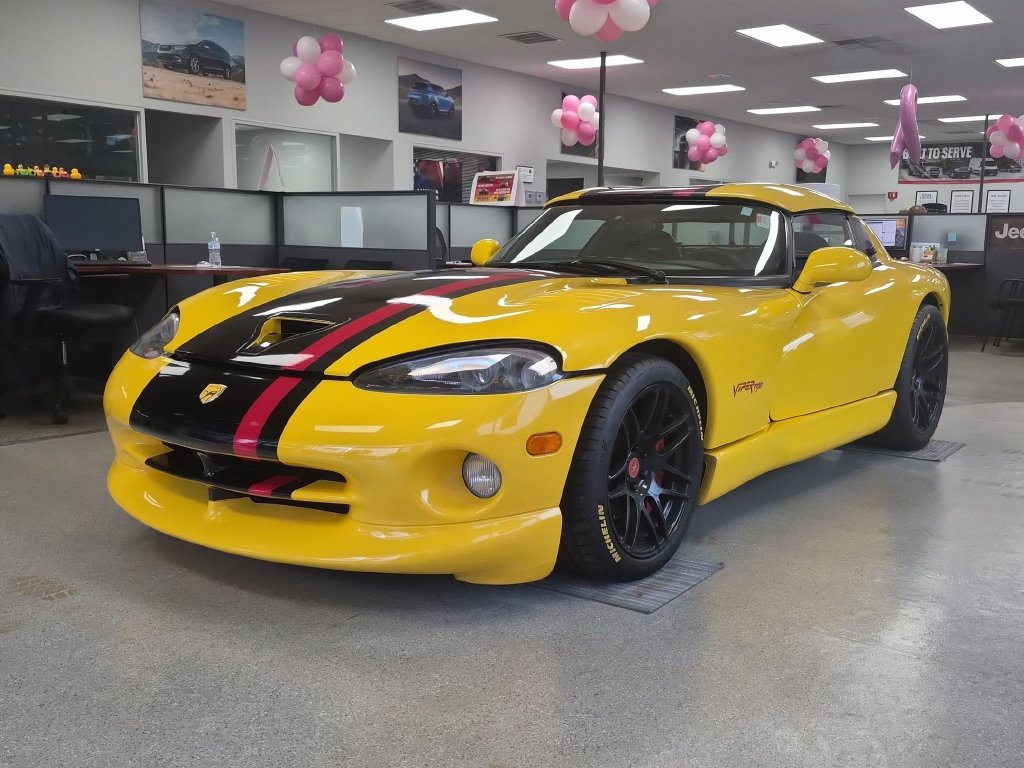 Used 2002 Dodge Viper RT/10 RWD image 7