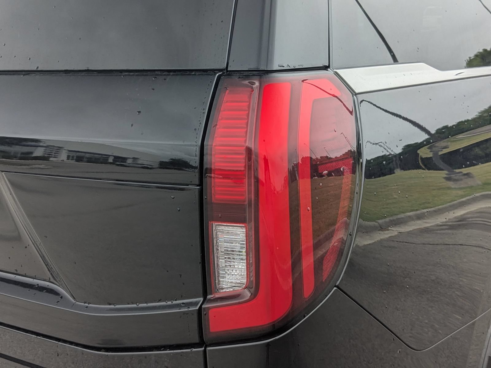 Used 2025 Ford Expedition Active RWD image 38