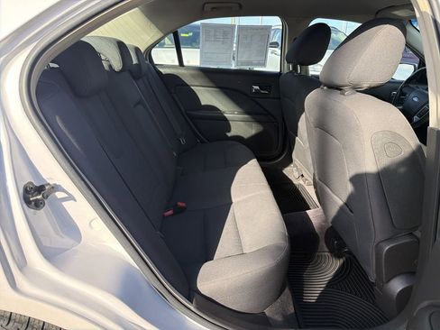Used 2010 Ford Fusion SE image 17