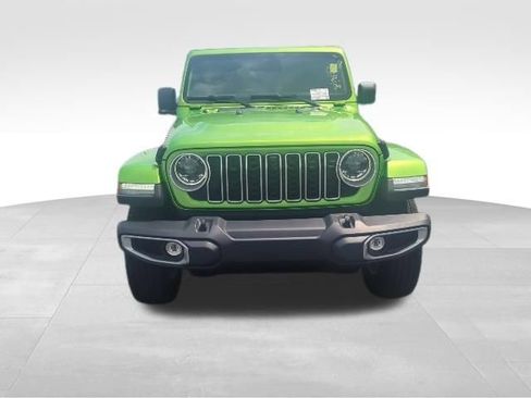 Used 2026 Jeep Wrangler Unlimited Sahara w/ Safety Group AWD/4WD image 3
