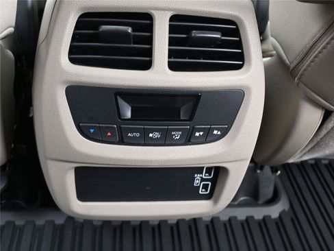 Used 2022 Honda Pilot Special Edition image 7
