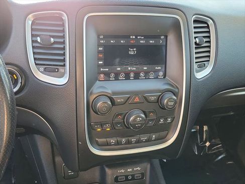 Certified 2020 Dodge Durango SXT image 9