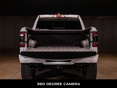 Used 2024 RAM 1500 Laramie AWD/4WD image 9