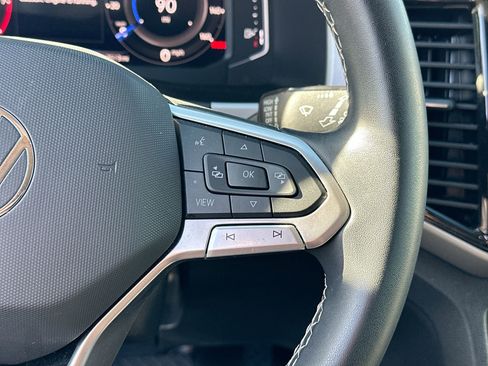 Used 2022 Volkswagen Atlas SE image 28