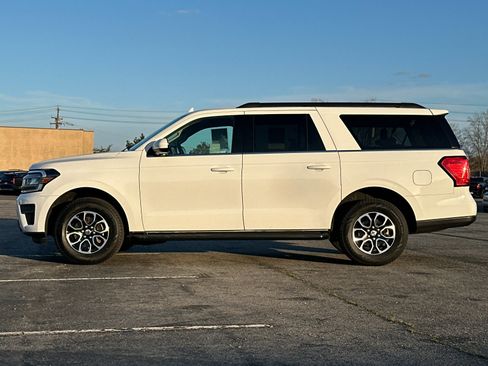 Certified 2024 Ford Expedition Max XLT image 7