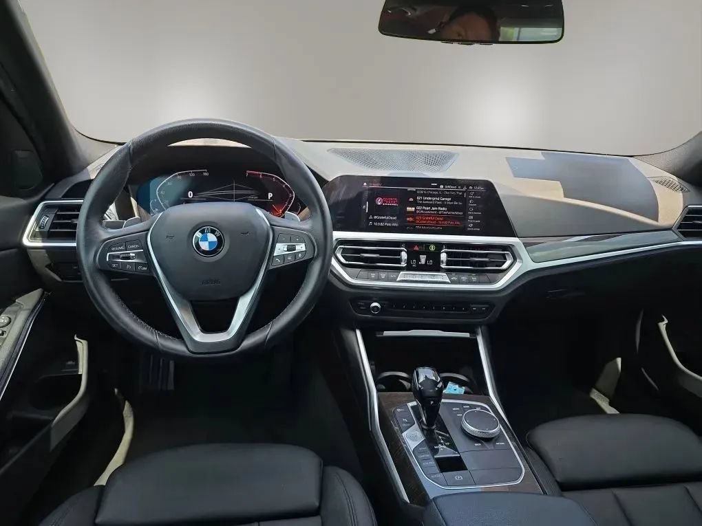 Used 2020 BMW 330i Sedan w/ Convenience Package RWD image 13