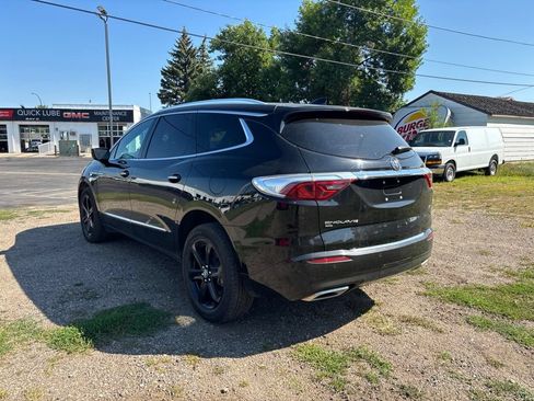 Used 2024 Buick Enclave Essence w/ Sport Touring Edition AWD/4WD image 5
