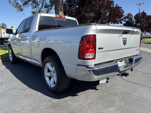 Used 2012 RAM 1500 Classic SLT RWD image 9