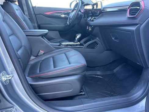 Used 2025 Chevrolet TrailBlazer RS w/ Driver Confidence Package image 34