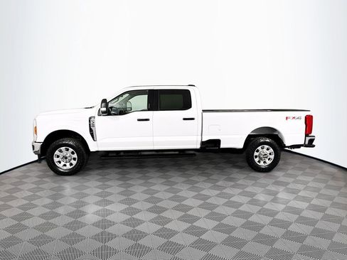 Used 2024 Ford F350 XLT w/ FX4 Off-Road Package AWD/4WD image 4