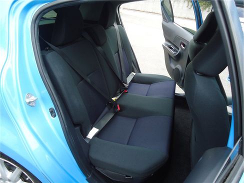 Used 2016 Toyota Prius C Three image 13