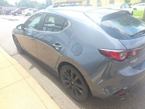 Used 2023 MAZDA MAZDA3 s AWD/4WD image 2