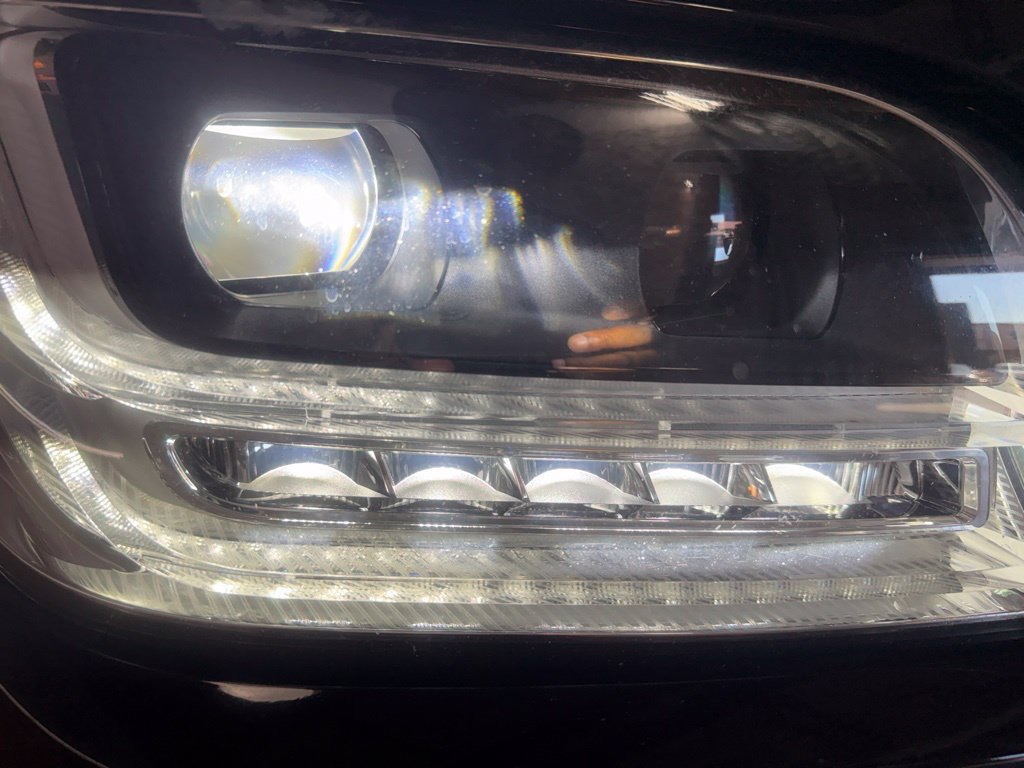 Used 2019 Lincoln Navigator L Reserve w/ Cargo Package AWD/4WD image 10