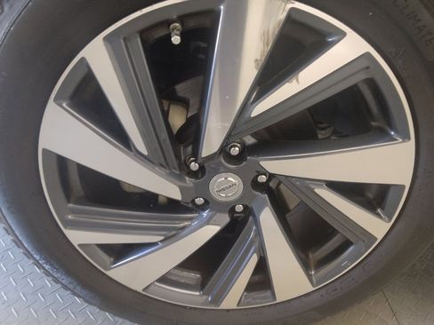 Used 2015 Nissan Murano Platinum w/ Platinum Technology Package FWD image 31