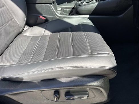 Used 2023 Honda CR-V EX-L image 11