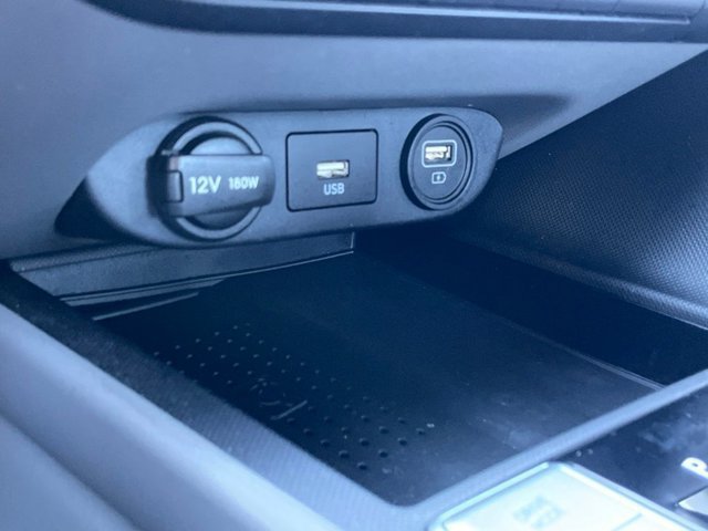 Used 2023 Hyundai Elantra SEL w/ Convenience Package FWD image 13
