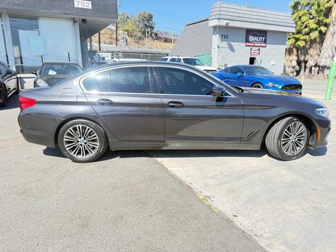 Used 2019 BMW 530e w/ Convenience Package image 10