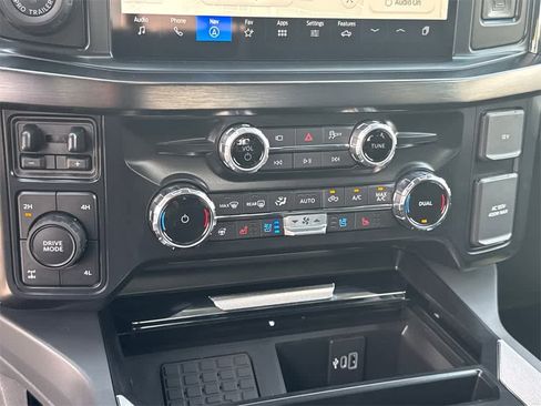 New 2025 Ford F350 Lariat w/ Lariat Ultimate Package image 31