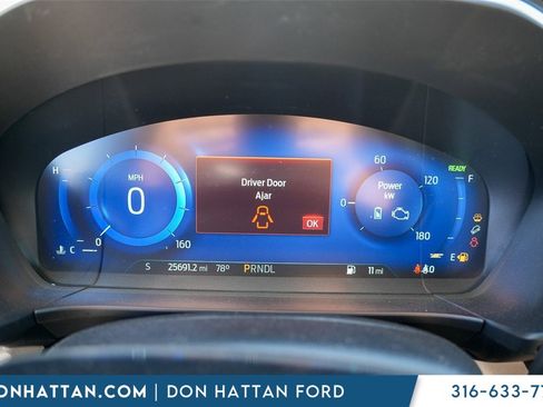 Used 2022 Ford Escape Titanium image 6