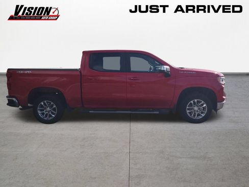 Used 2025 Chevrolet Silverado 1500 LT AWD/4WD image 6