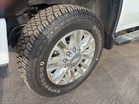 Used 2020 Chevrolet Silverado 3500 High Country w/ LPO, Dark Essentials Package AWD/4WD image 6