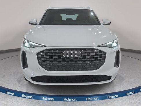 Used 2025 Audi Q5 Premium AWD/4WD image 3