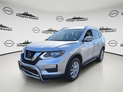 Used 2020 Nissan Rogue S w/ Special Edition Package image 3