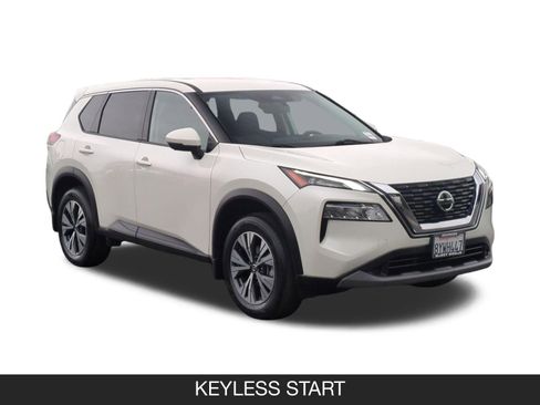 Used 2021 Nissan Rogue SV FWD image 2