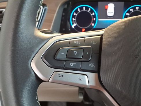 Used 2024 Volkswagen Atlas SE FWD image 15