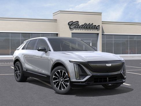 New 2025 Cadillac Lyriq Sport image 7