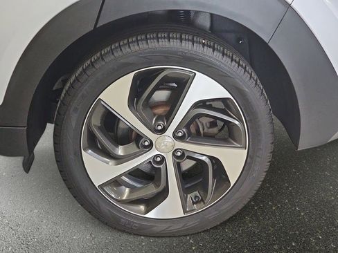 Used 2017 Hyundai Tucson Sport w/ Cargo Package AWD/4WD image 34