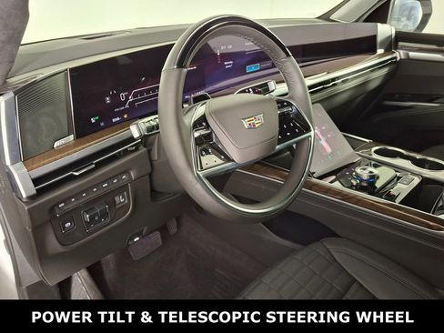 Used 2025 Cadillac Escalade Sport Platinum image 11