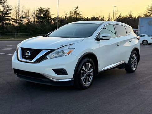 Used 2017 Nissan Murano S image 1