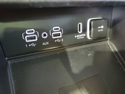 Used 2022 Jeep Grand Cherokee Limited 4xe w/ Luxury Tech Group II AWD/4WD image 28