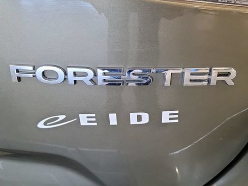 Used 2023 Subaru Forester Limited AWD/4WD image 29