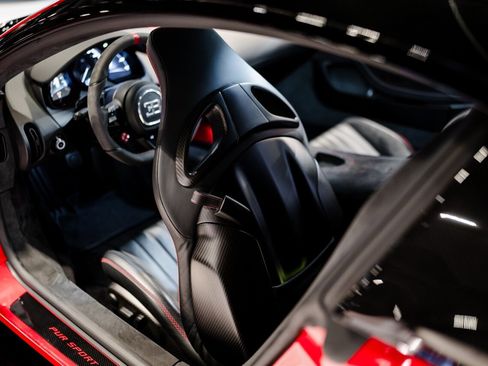 Used 2022 Bugatti Chiron Pur Sport image 45