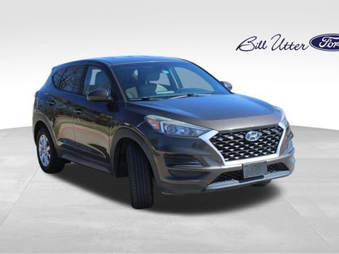 Used 2019 Hyundai Tucson SE image 3