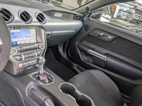 Used 2016 Ford Mustang GT Premium w/ Equipment Group 401A RWD image 19