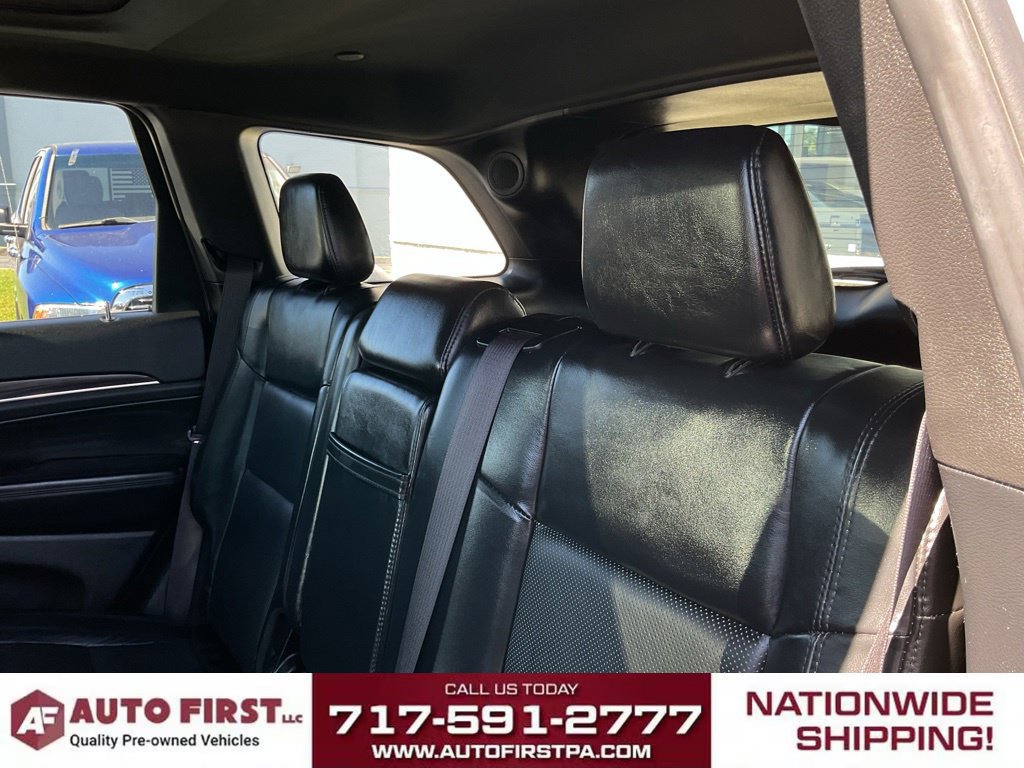 Used 2019 Jeep Grand Cherokee Limited w/ Luxury Group II AWD/4WD image 12