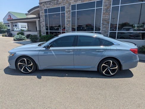 Used 2022 Honda Accord Sport image 2