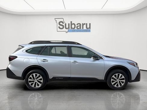 Used 2020 Subaru Outback 2.5i image 8