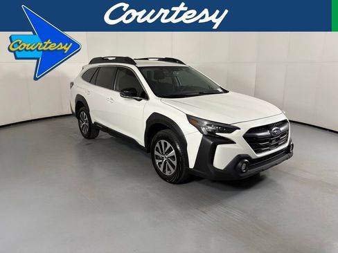 Used 2025 Subaru Outback Premium w/ Popular Package #1A AWD/4WD image 1