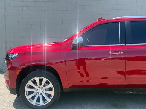 Used 2024 Chevrolet Tahoe Premier AWD/4WD image 3