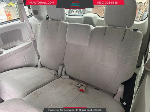 Used 2013 Dodge Grand Caravan SE FWD image 23