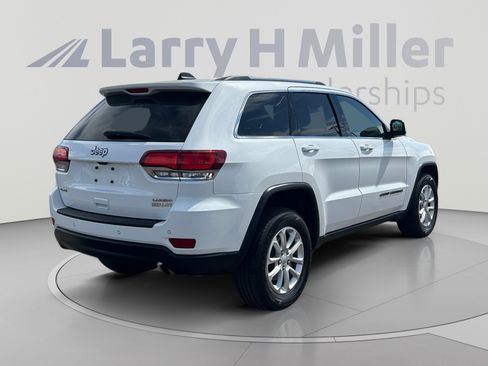 Used 2021 Jeep Grand Cherokee Laredo X AWD/4WD image 5